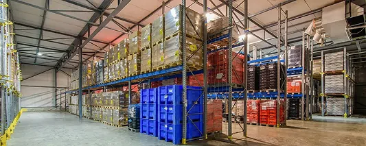 Binnenkant van Vriesoord warenhuis